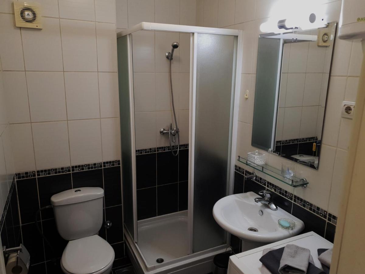Apartman 64 - Besplatan Parking Za Goste Novi Sad Exterior photo