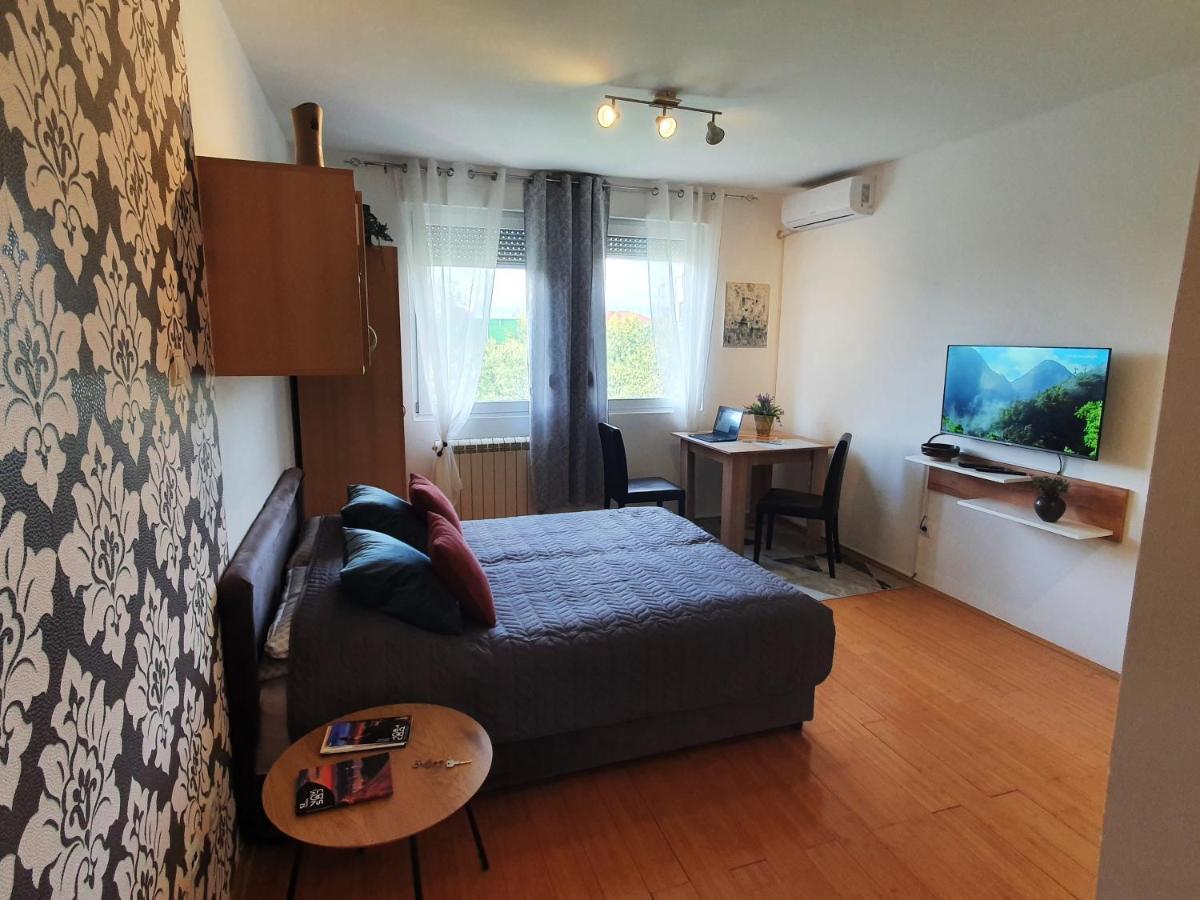 Apartman 64 - Besplatan Parking Za Goste Novi Sad Exterior photo