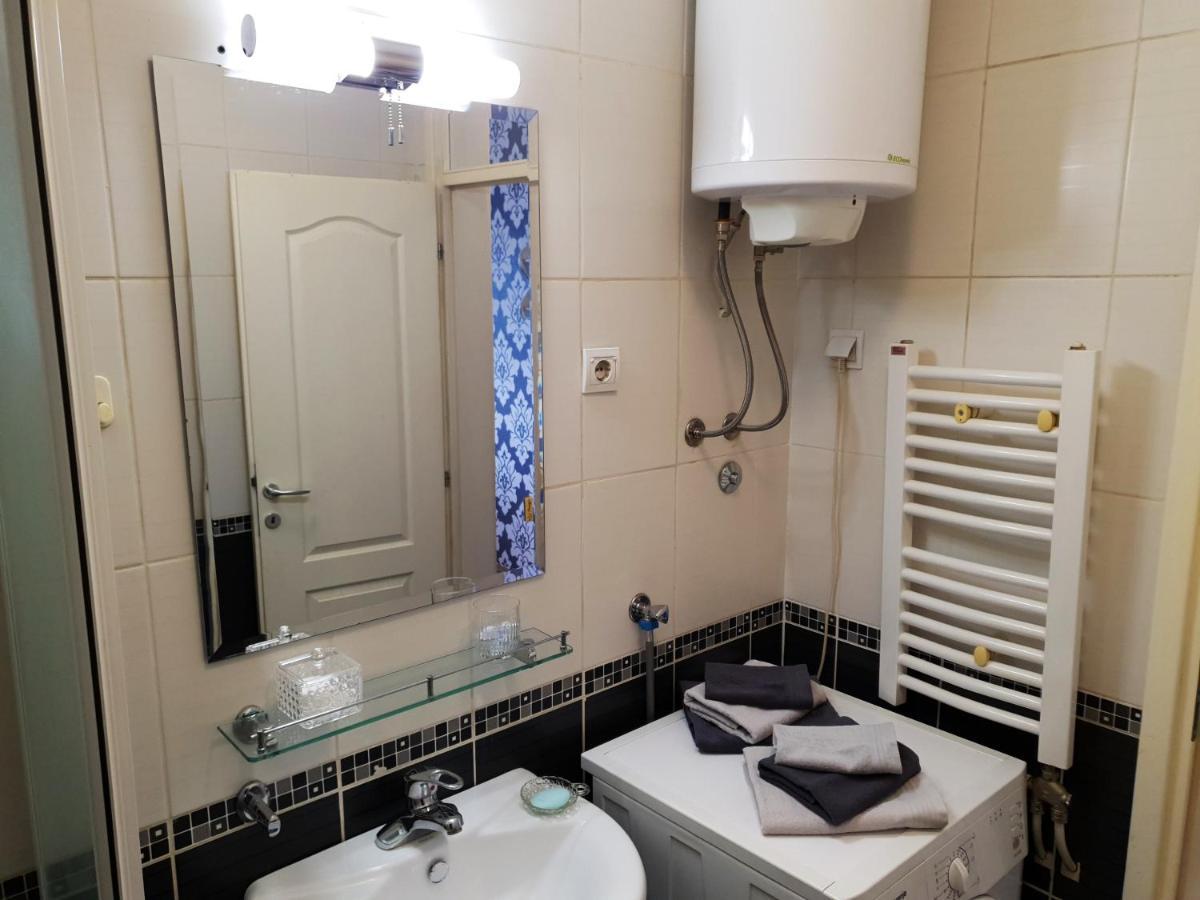 Apartman 64 - Besplatan Parking Za Goste Novi Sad Exterior photo
